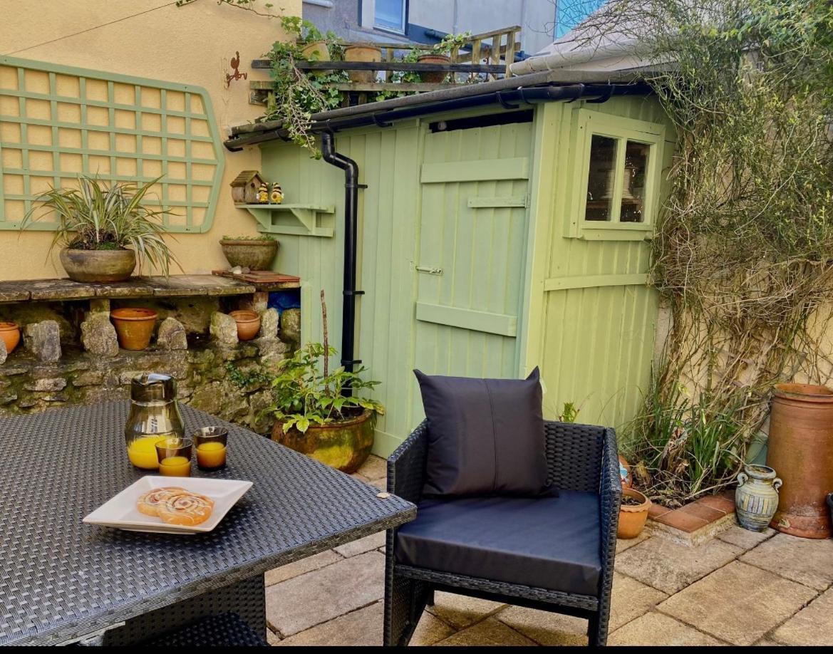 Honey Cottage Tenby Esterno foto